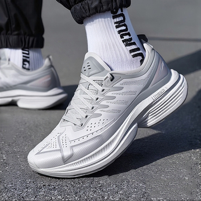 特步一体成型3代跑步鞋男鞋运动