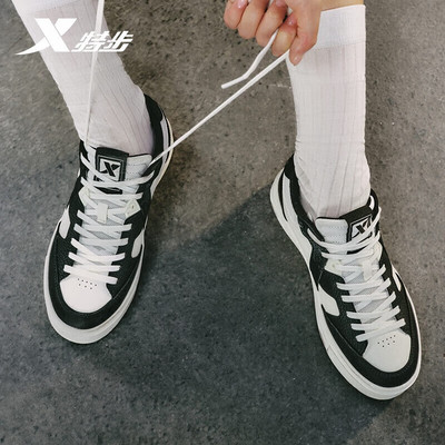 特步板鞋女鞋冬季新款女士复古低帮潮流舒适运动鞋拼接耐磨休闲鞋