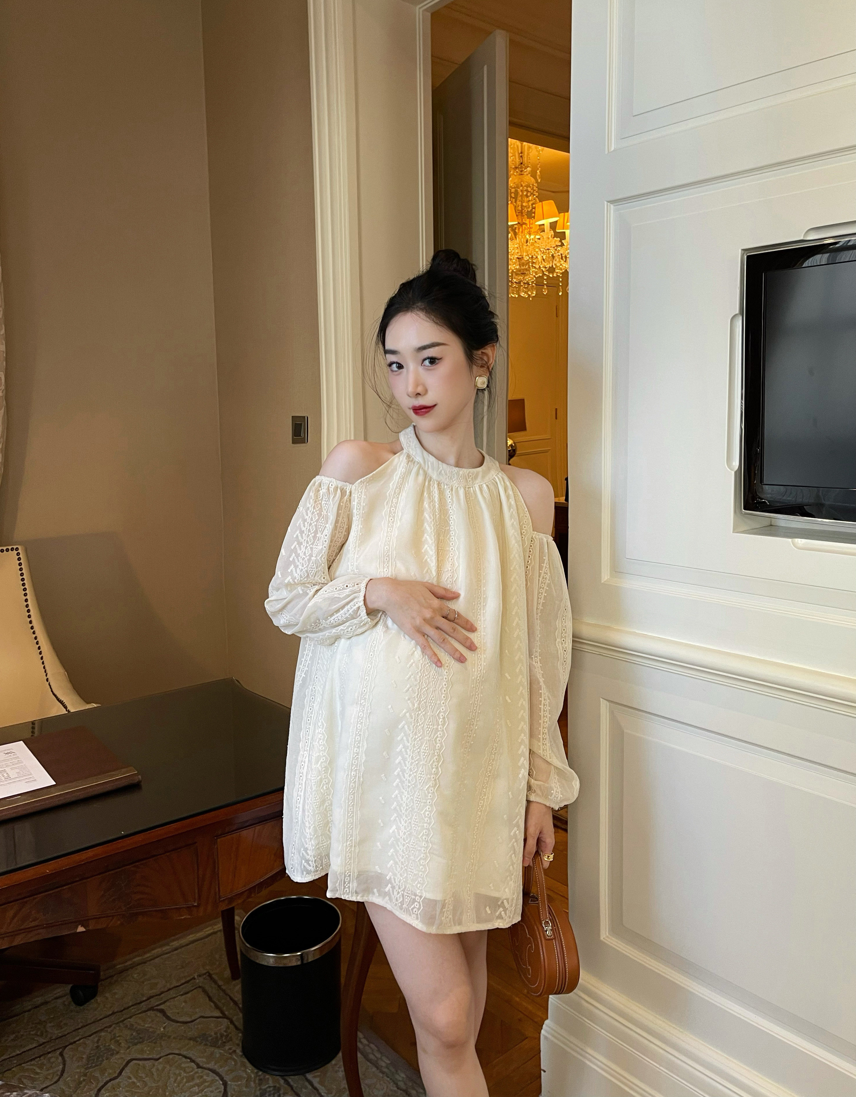 【Nicole孕妇装】轻奢法式蕾丝薄款碎花裙秋装上衣秋季连衣裙