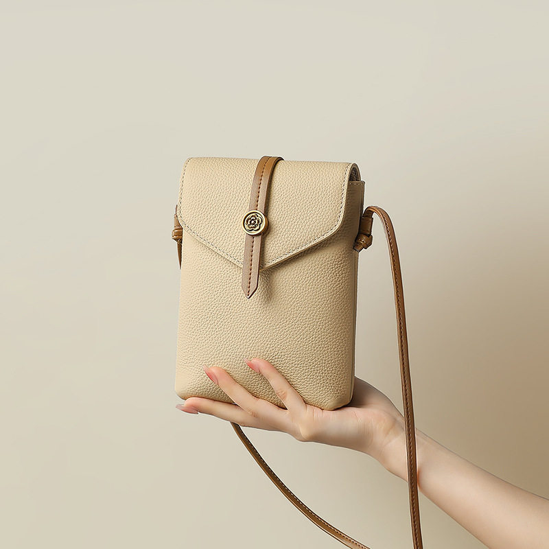 真皮2026新款女式手机包夏季斜挎包腰袋包迷你小包简约单肩包bags