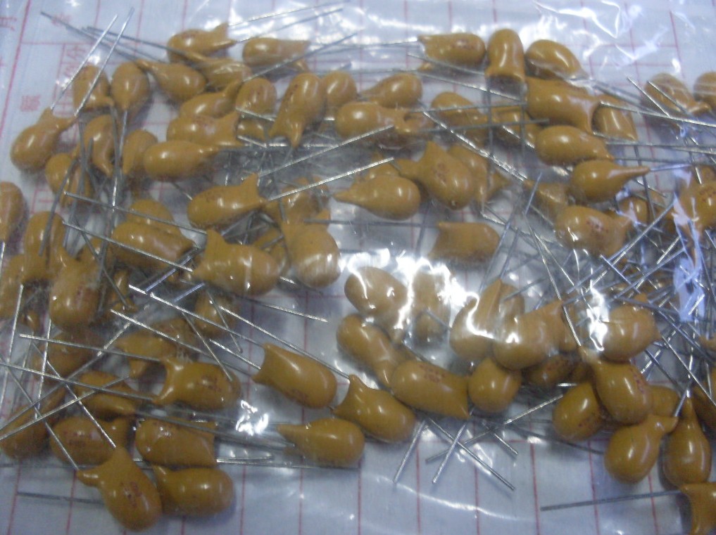 489D477X0003N 3V470UF 钽电容 原盒SPRAGUE 原装现货