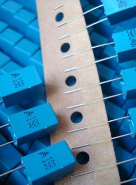 B32529D6563J 薄膜电容器0.056uF 400v56NF MKT 5mm EPCOS 西门子