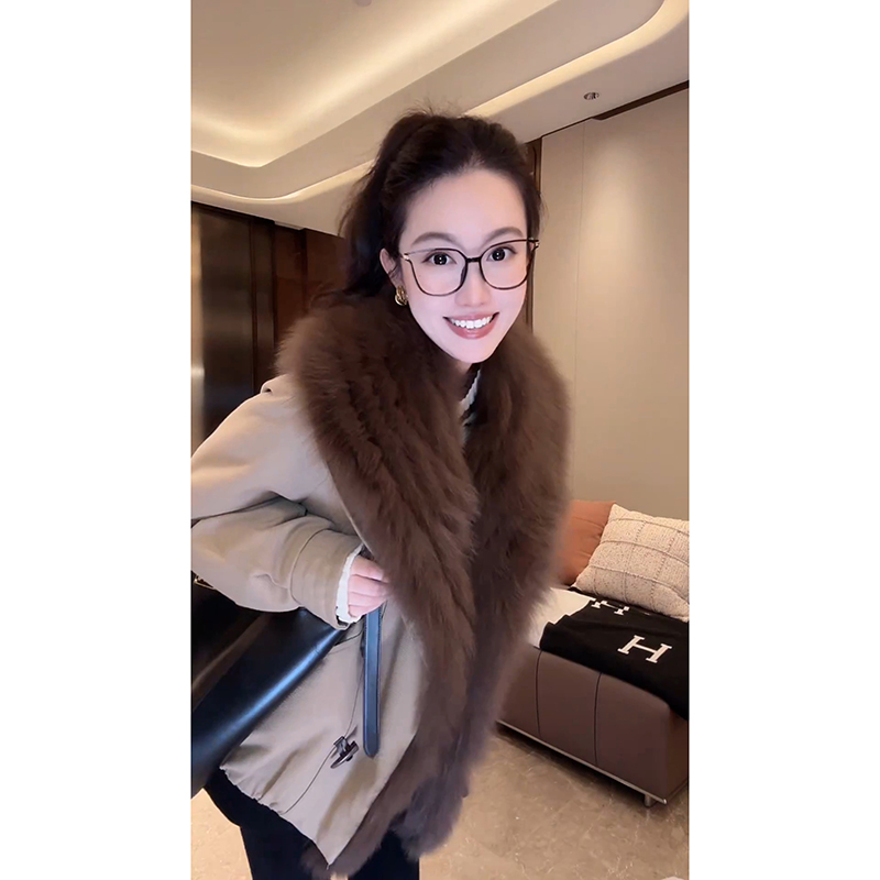 牛角扣保暖外套轻装滑-