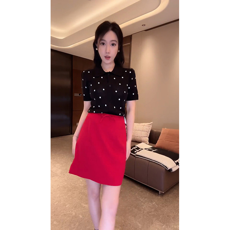 大李plus纯色小蝴蝶红短款半身裙女夏季A字版时髦修身显白裙子