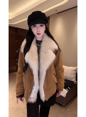 大李plus“灯芯绒90鹅绒”狐狸毛保暖羽绒服-D5MM3377