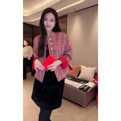 大李plus“年服系列” 国风金丝红香风羊毛混纺外套-D605005