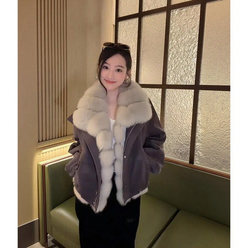 大李plus“两穿派克服”可脱卸超厚狐狸毛领兔毛气质外套SD602824