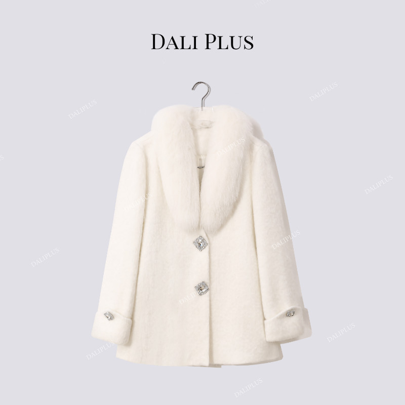 白狐方钻纽扣单面呢大衣