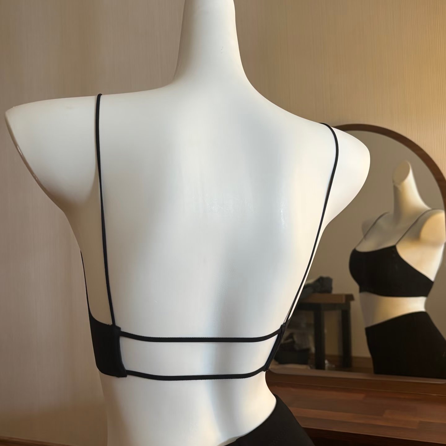 无痕细肩带内衣女性感镂空美背薄款小胸聚拢无钢圈内搭可外穿bra