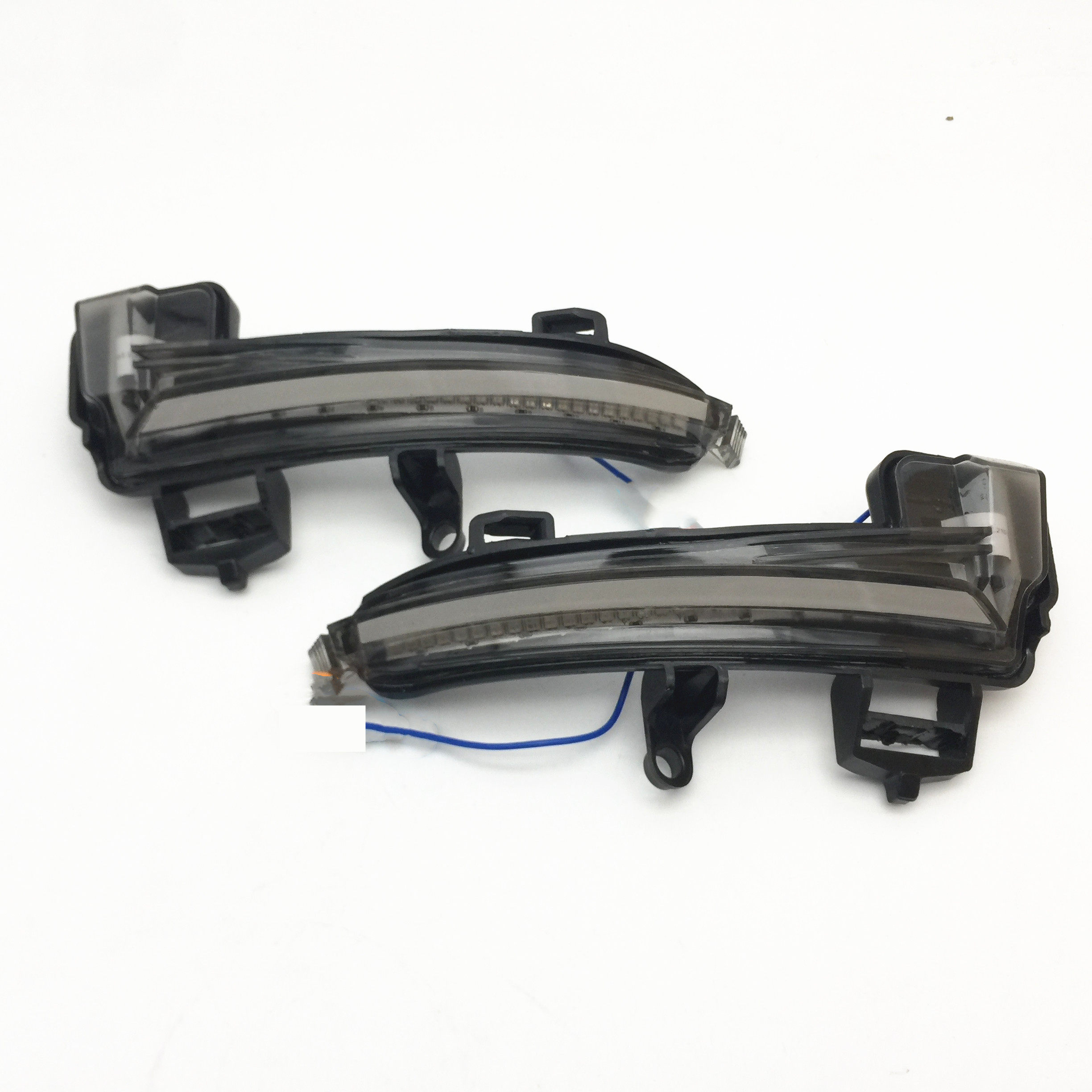 适用斯柯达16-19全新速派倒车镜一抹蓝转向灯流水灯动态后视镜灯