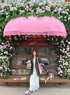 彷真卡玫瑰彷花墙室内装饰背景墙网红打瀑布花9.12彷真墙高端轻奢