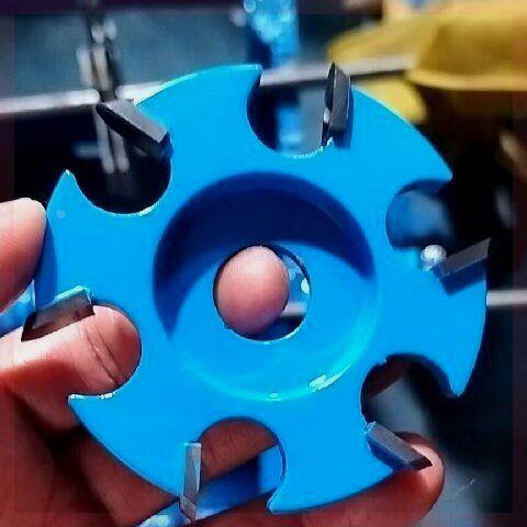 果树刮腐烂修树皮迷你角磨机使用打磨开槽切割10内手拿角磨机角磨