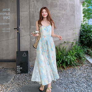法式提花蕾丝拼接碎花吊带连衣裙女2025夏季新款显瘦度假风长裙子图片