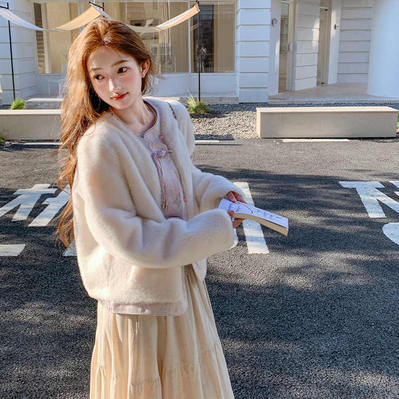 【现货】2025冬装新款新中式皮毛一体外套095-8327-P215-K318，女装皮草，浙宝095(原288A)