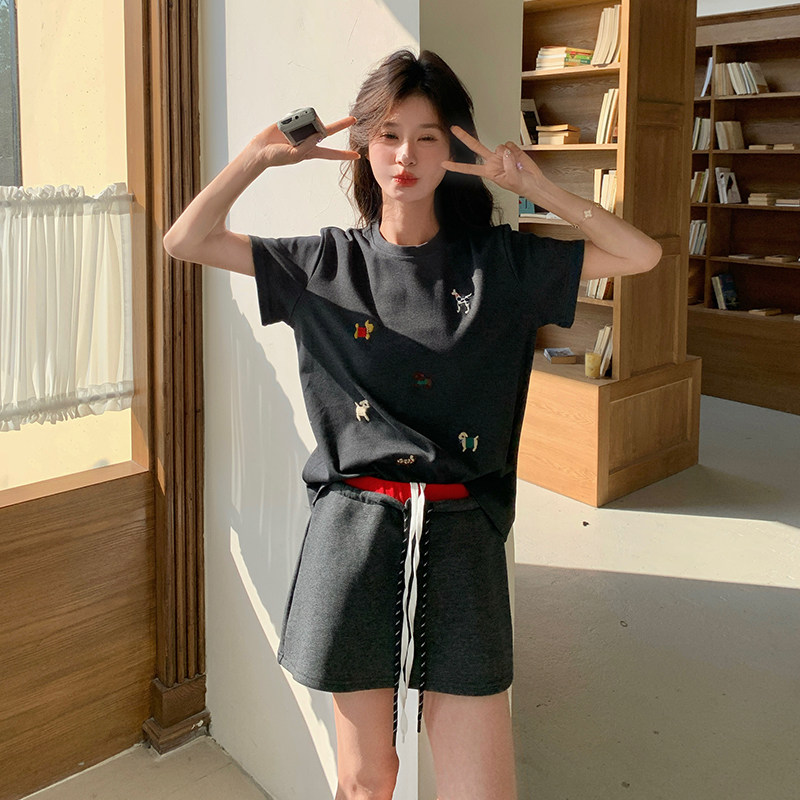 深灰色小狗刺绣短袖t恤套装裙女夏新款学生ootd穿搭半身裙两件套,女装套装/套裙,浙宝095(原288A)