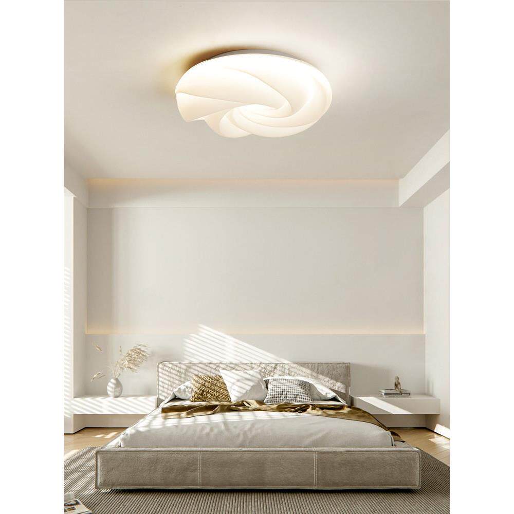 新款直销卧室灯温馨吸顶灯简约现北欧风公主少女房间灯女孩儿童书