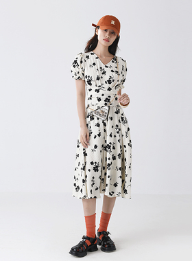 TheMiddle雪纺印花连衣裙系带收腰V领显瘦气质长裙泡泡袖度假风