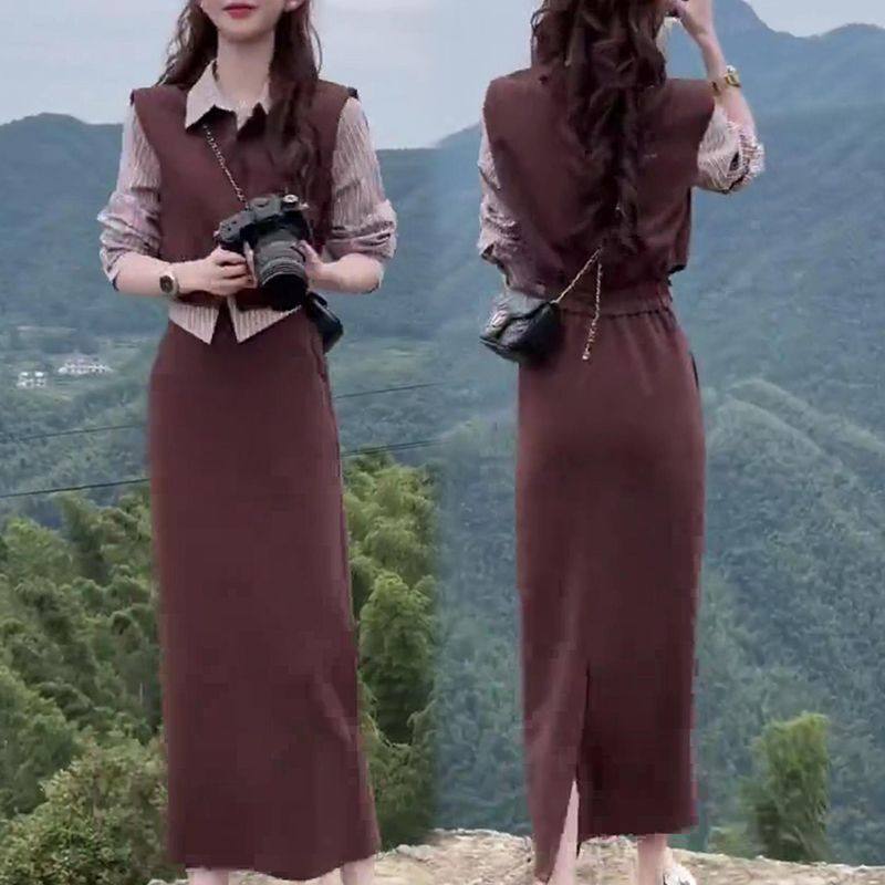 2025秋季新款小个子假两件套装条纹马甲上衣纯色开衩半身裙两件套,女装/女士精品,时尚套装,淘宝优惠券,粉丝福利购,淘宝优惠卷