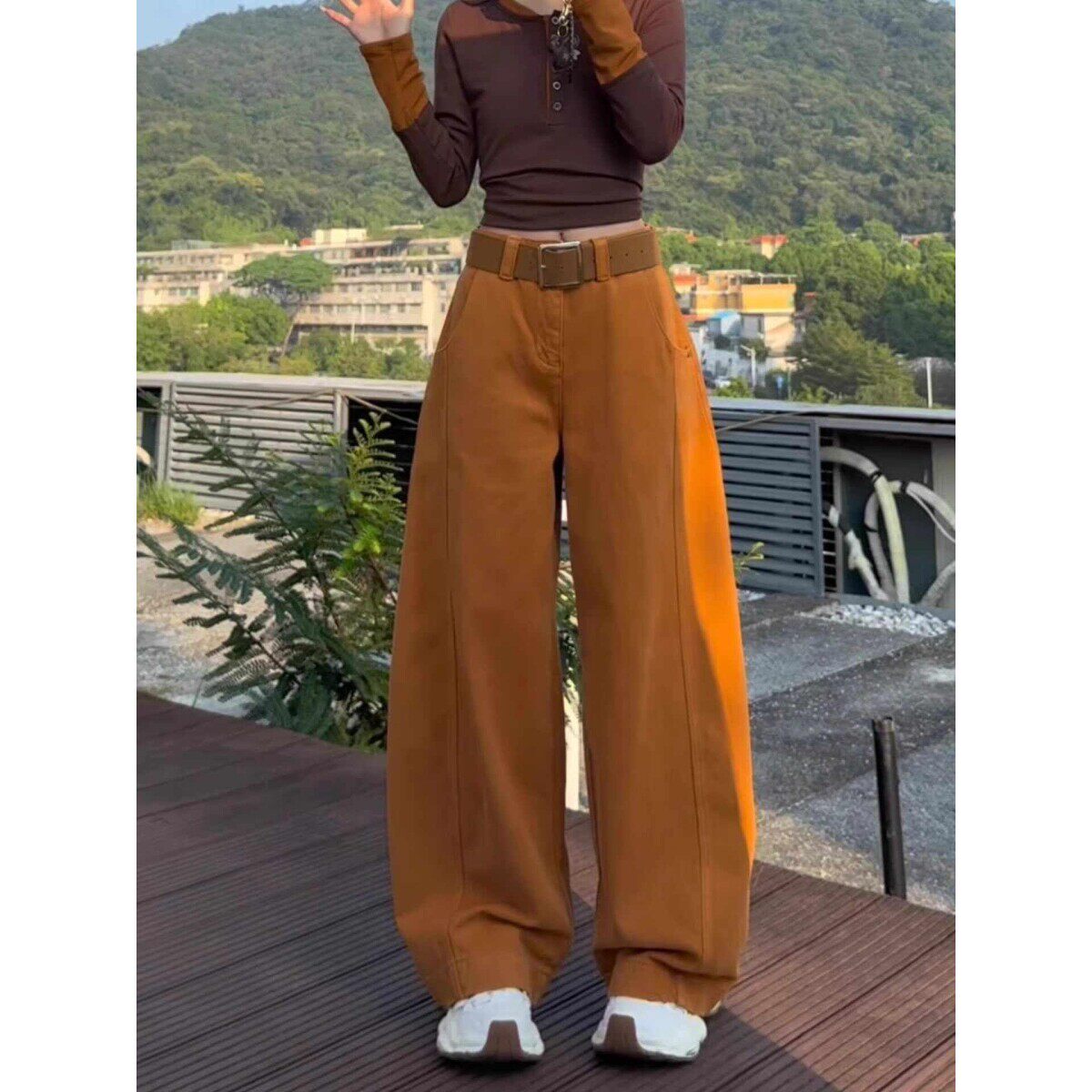 橘色弯刀阔腿牛仔裤女2026春季新款设计感时尚宽松显瘦直筒拖地裤