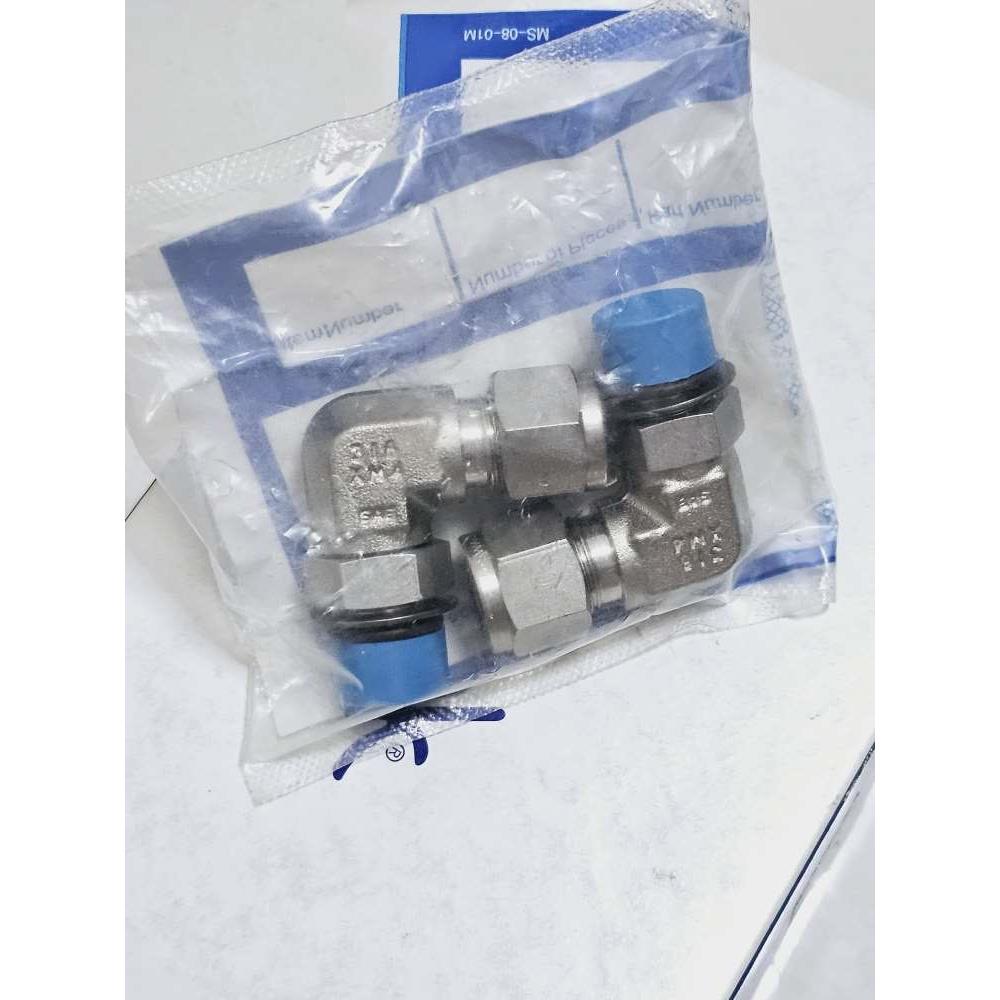 世伟洛克SS-600-2-6ST不锈钢卡套管接头，可定位外螺纹弯头