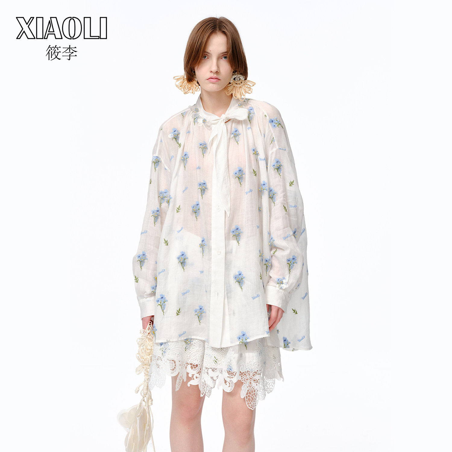 XIAOLI筱李 25春夏新品小苍兰刺绣立体钉珠装饰飘带衬衫上衣女