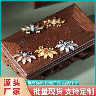 穿针引线工具缝纫配件.. 厂家轻奢复古金属花型带钻穿针器盒装