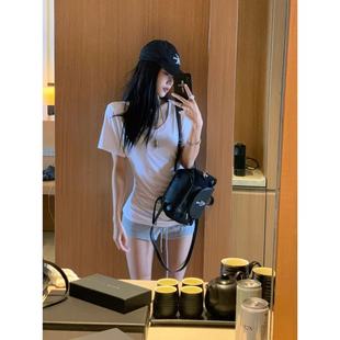 SHOP 女夏季 YOLO 纯欲V领百搭白色短袖 上衣 新款 正肩内搭T恤打底衫