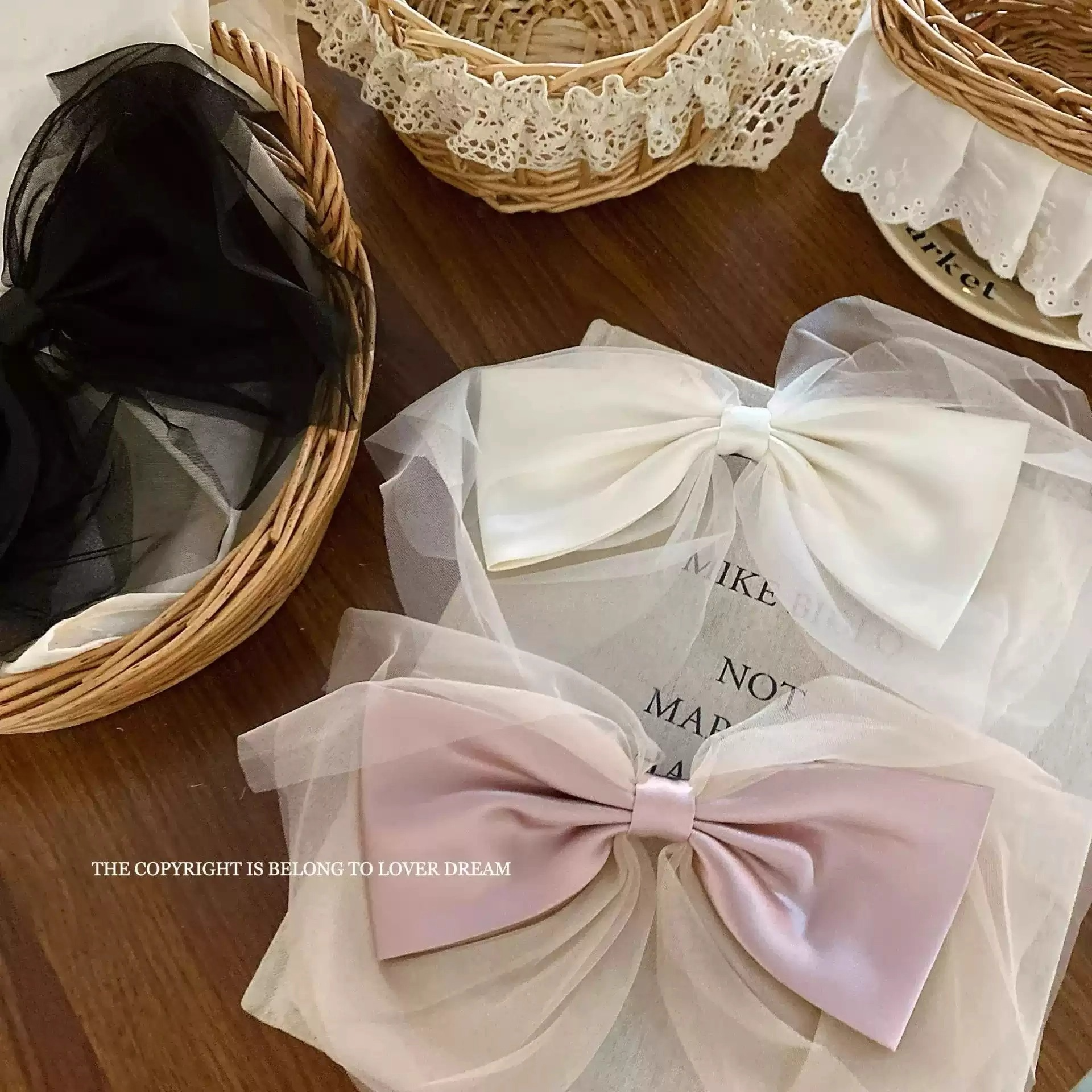 质感超大网纱缎面蝴蝶结发夹