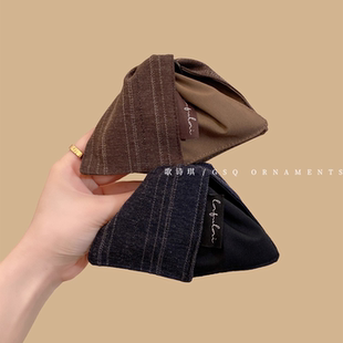 韩系ins风牛仔三角抓夹女气质中号后脑勺显发量鲨鱼夹百搭发夹