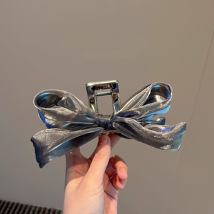 气质加成 清冷银灰珠光欧根纱大蝴蝶结鲨鱼夹后脑勺夹子头饰抓夹