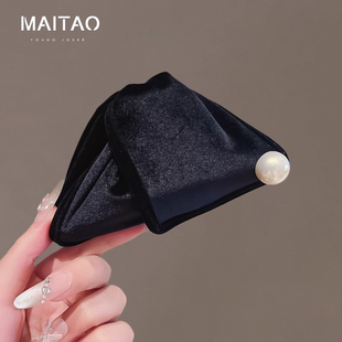 赫本风丝绒仿珍珠鲨鱼夹韩国秋冬气质高级感半扎发三角抓夹顶夹