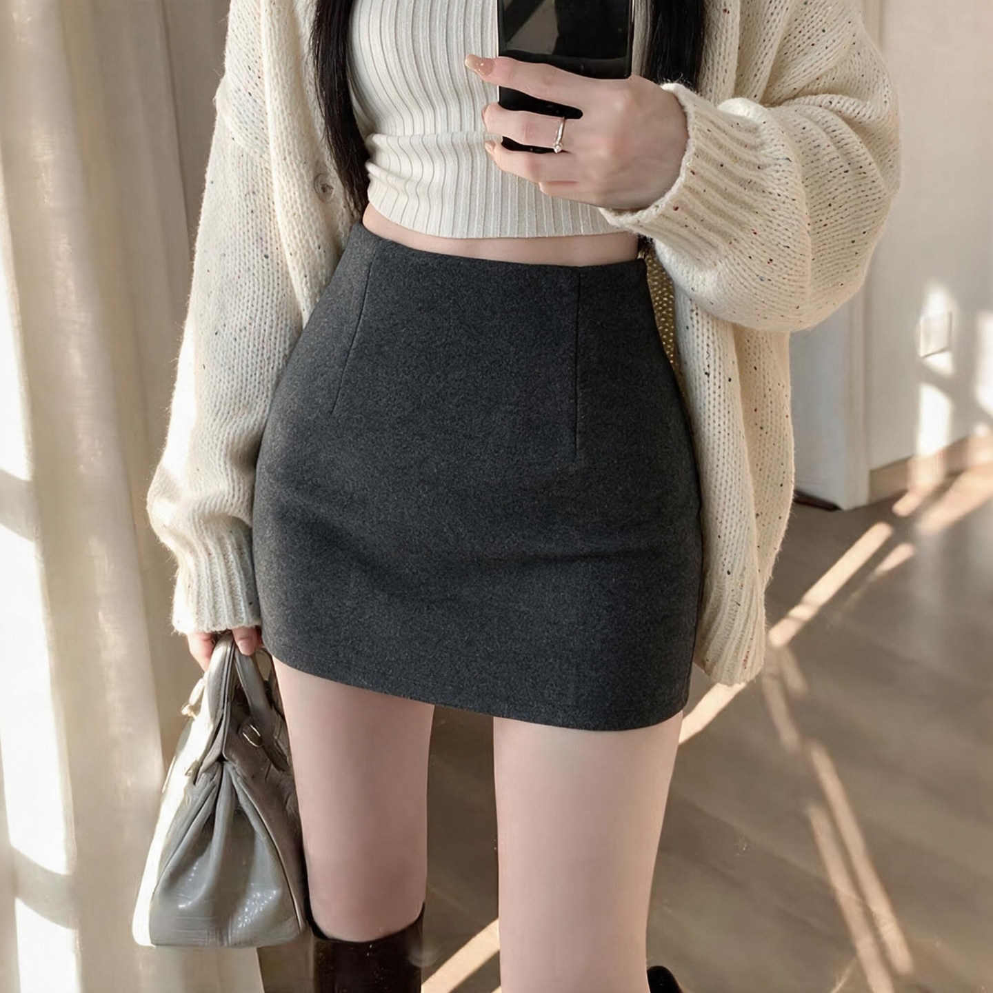 灰色毛呢半身裙短款女秋冬新款2026高腰紧身包臀裙呢子百搭一步裙