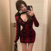 圣诞节红色格子针织连衣裙女秋冬款 小香风气质V领长袖 包臀短裙子