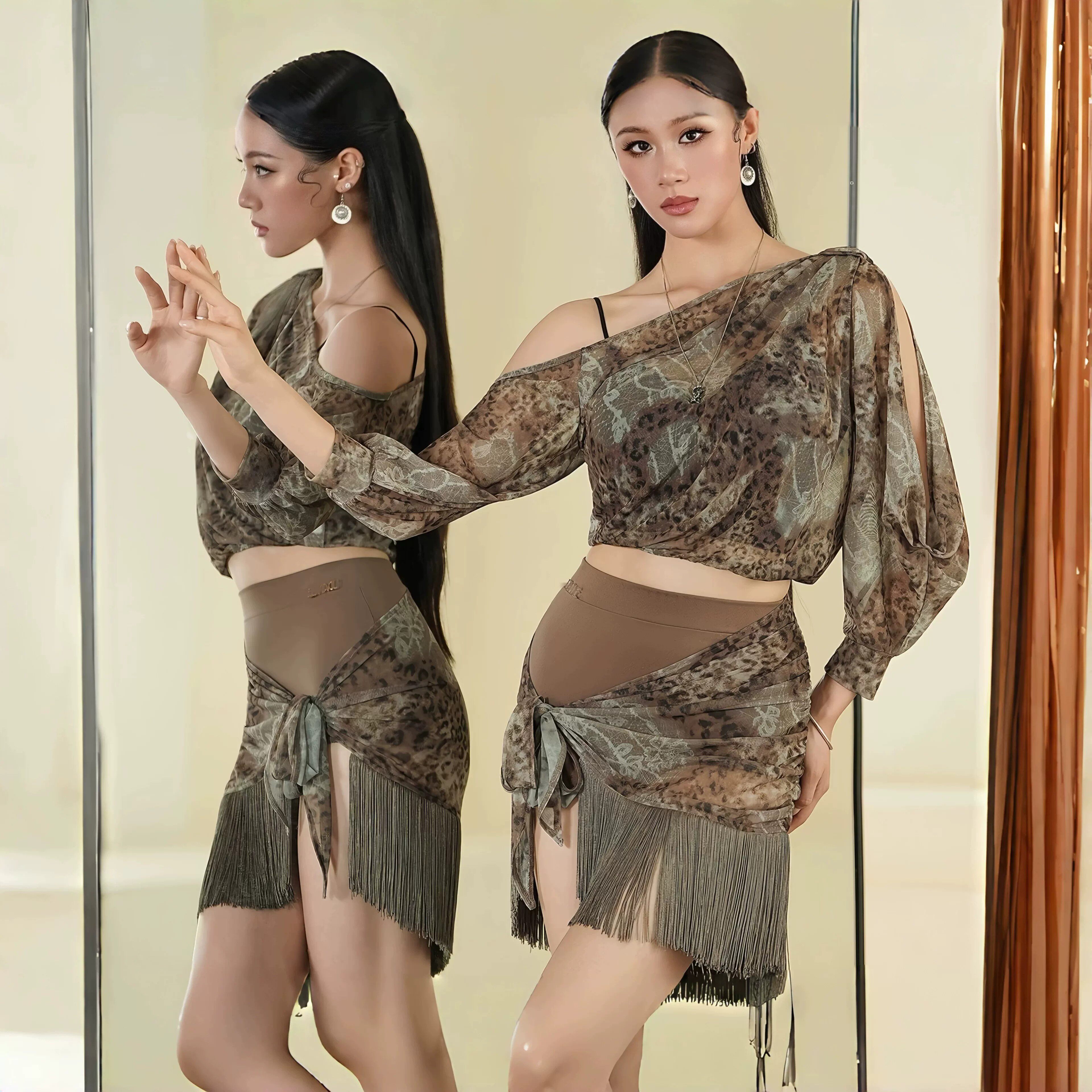 高级版拉丁舞上衣女成人2026秋冬新款时尚长袖漏肩练功服舞蹈服装