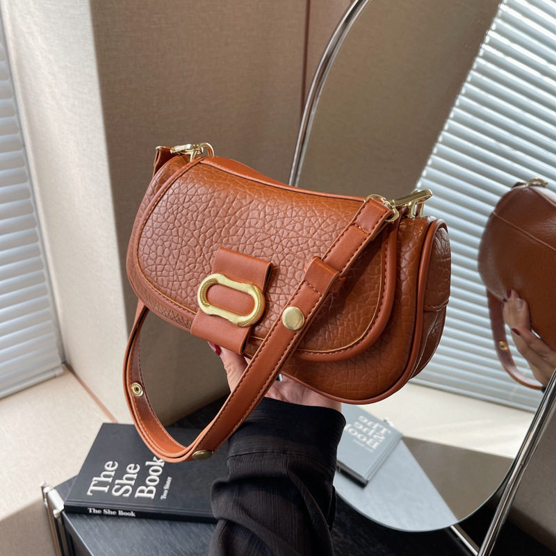 小香风小巧单肩包女春季潮流时尚