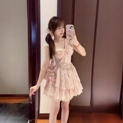 甜美少女小飞袖方口领蕾丝花边连衣裙女休闲收腰显瘦系带A字裙女