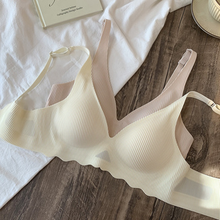 拾叶里无痕内衣女小胸聚拢文胸法式 性感收副乳无钢圈软支撑文胸罩