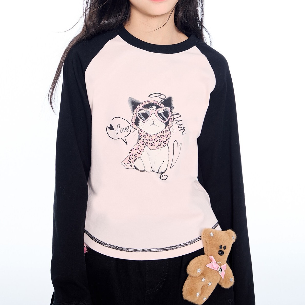 女童黑粉猫咪印花T恤2026春季新款中大童设计感韩系百搭长袖上衣