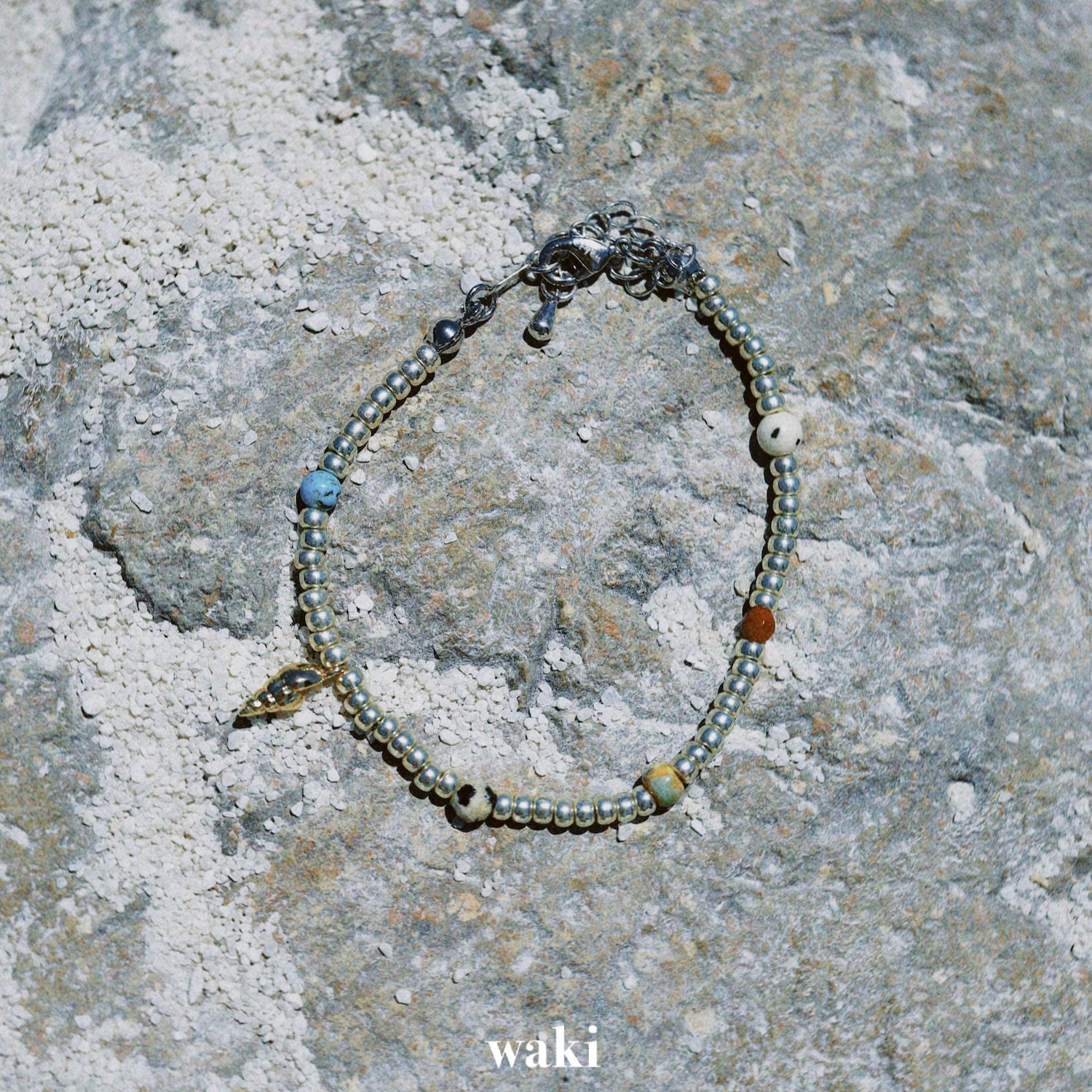 waki 银色沙滩 Silver Beach 银色系轻盈度假感手工串珠手链