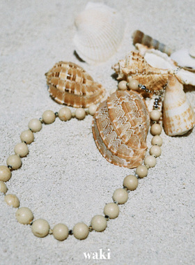 waki 夏威夷果 Macadamia 米色系度假感手工串珠项链