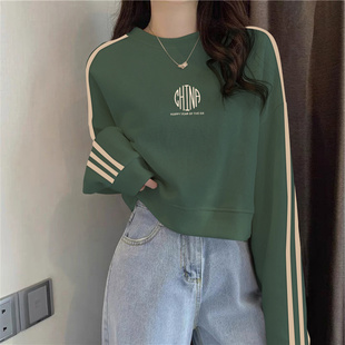 高腰短款绿色卫衣女2025年秋冬新款银狐绒圆领加绒加厚小个子上衣