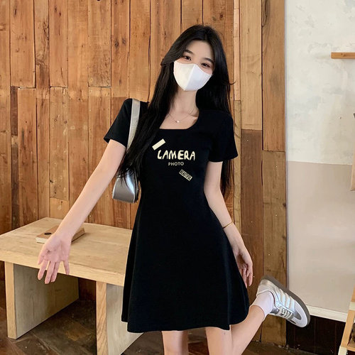 小个子黑色u领短袖连衣裙女装夏季新款修身显瘦辣妹收腰a字短裙子