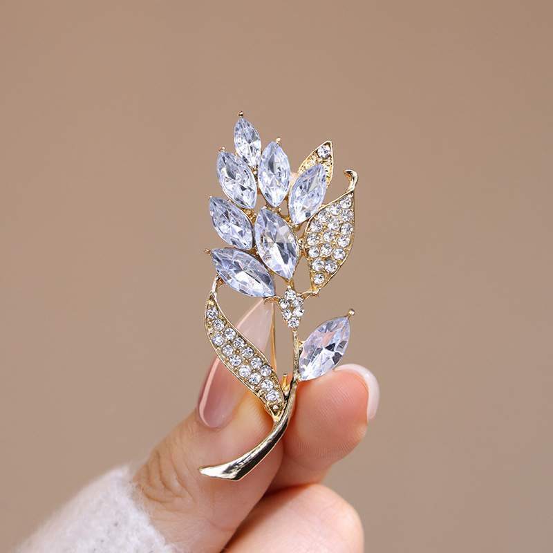 奥特莱斯新款麦穗合金胸针感轻奢高端胸花批货防走光高档大衣西服