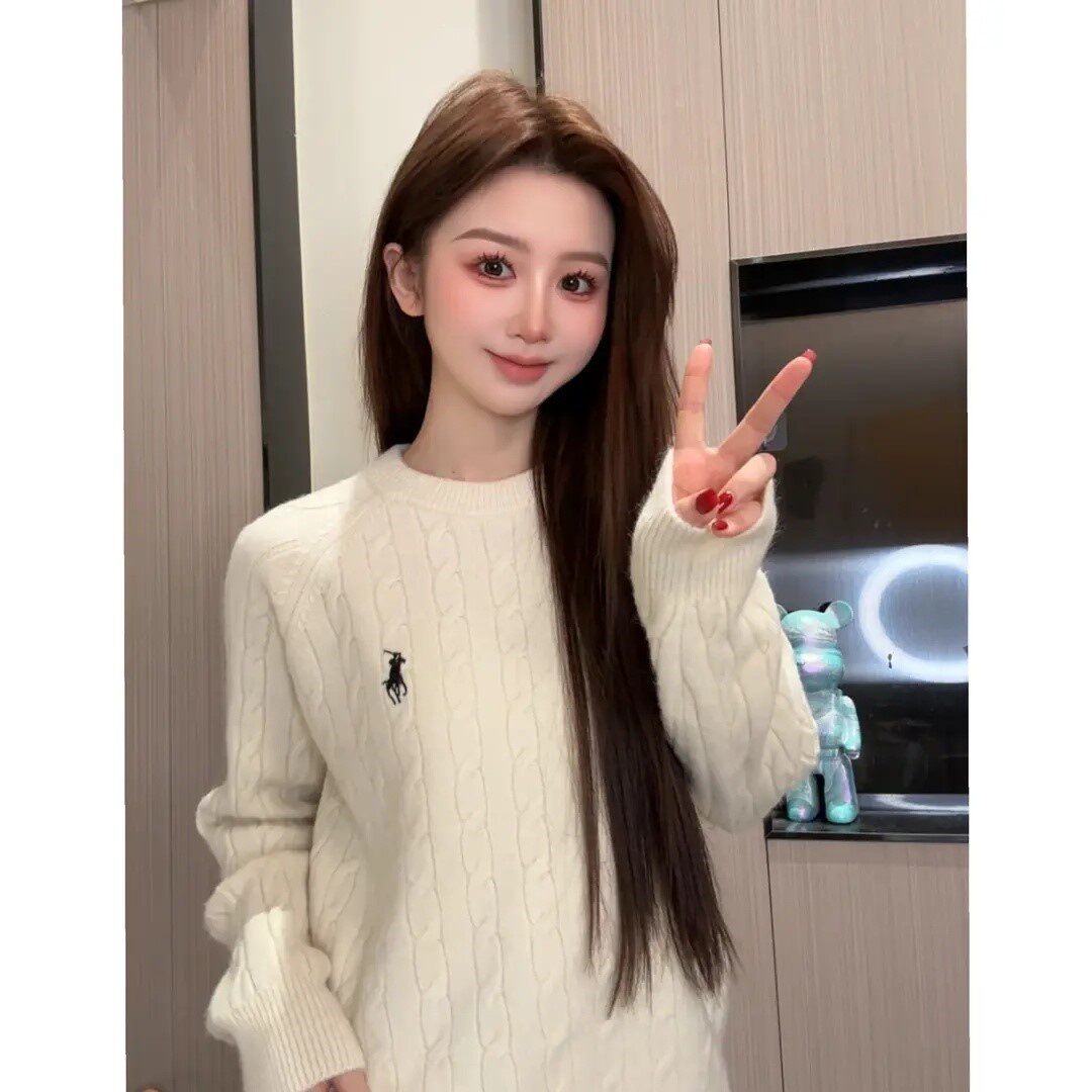 2025秋冬新款韩系麻花圆领慵懒毛衣高级感刺绣长袖针织衫上衣女