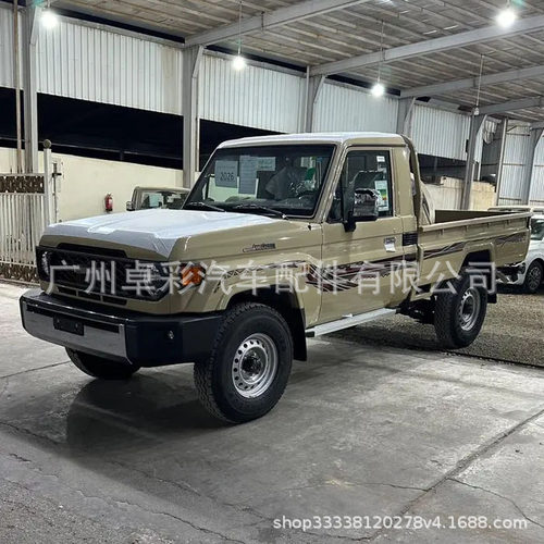 适用于2026款兰德酷路泽皮卡车身拉花彩条 LC79 车身装饰贴纸腰线