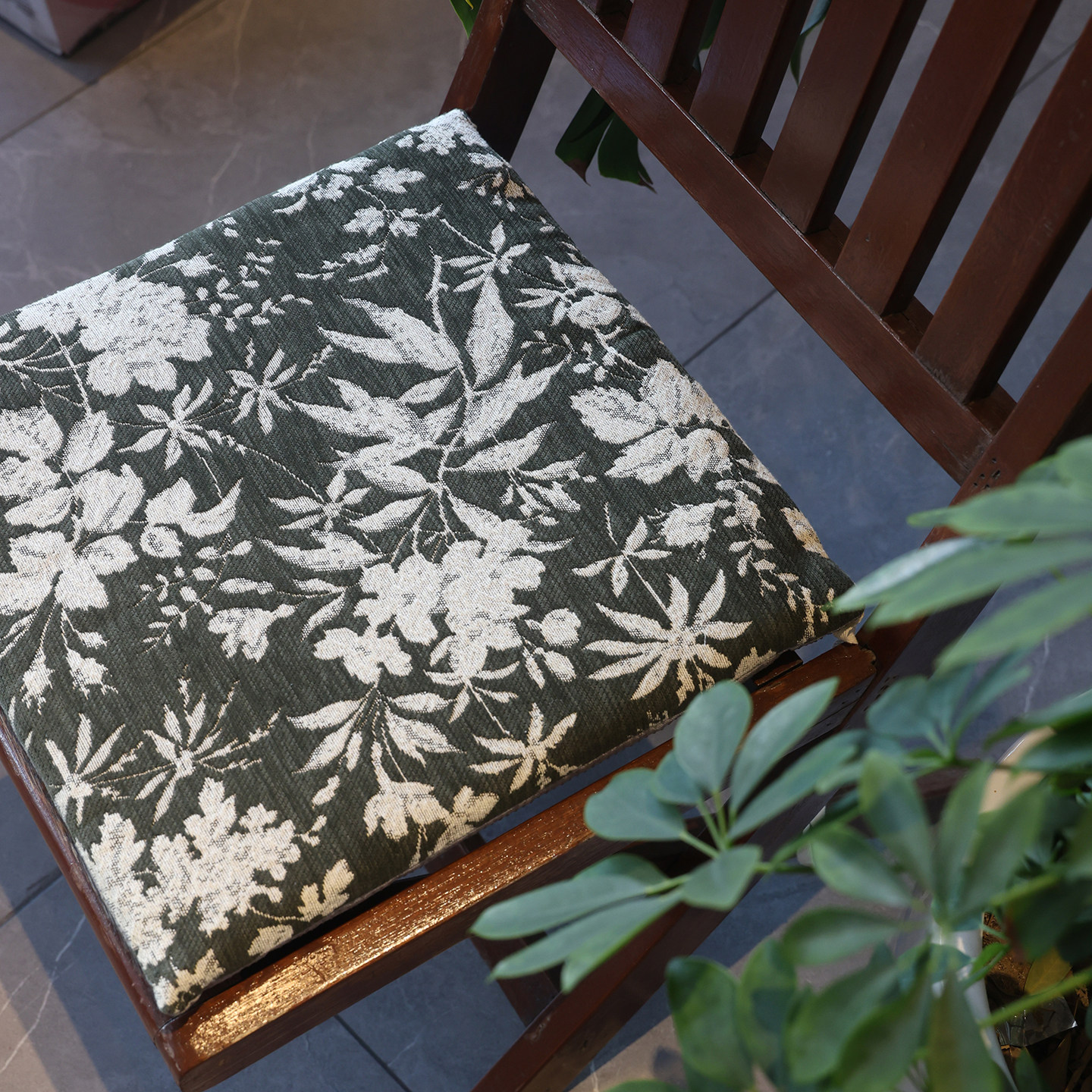 轻奢提花雪尼尔坐垫四季通用餐厅客厅椅子防滑垫方形软垫可定制,居家布艺,椅垫,淘宝优惠券,粉丝福利购,淘宝优惠卷