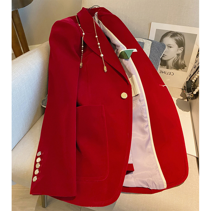 红色丝绒金扣小西装外套女