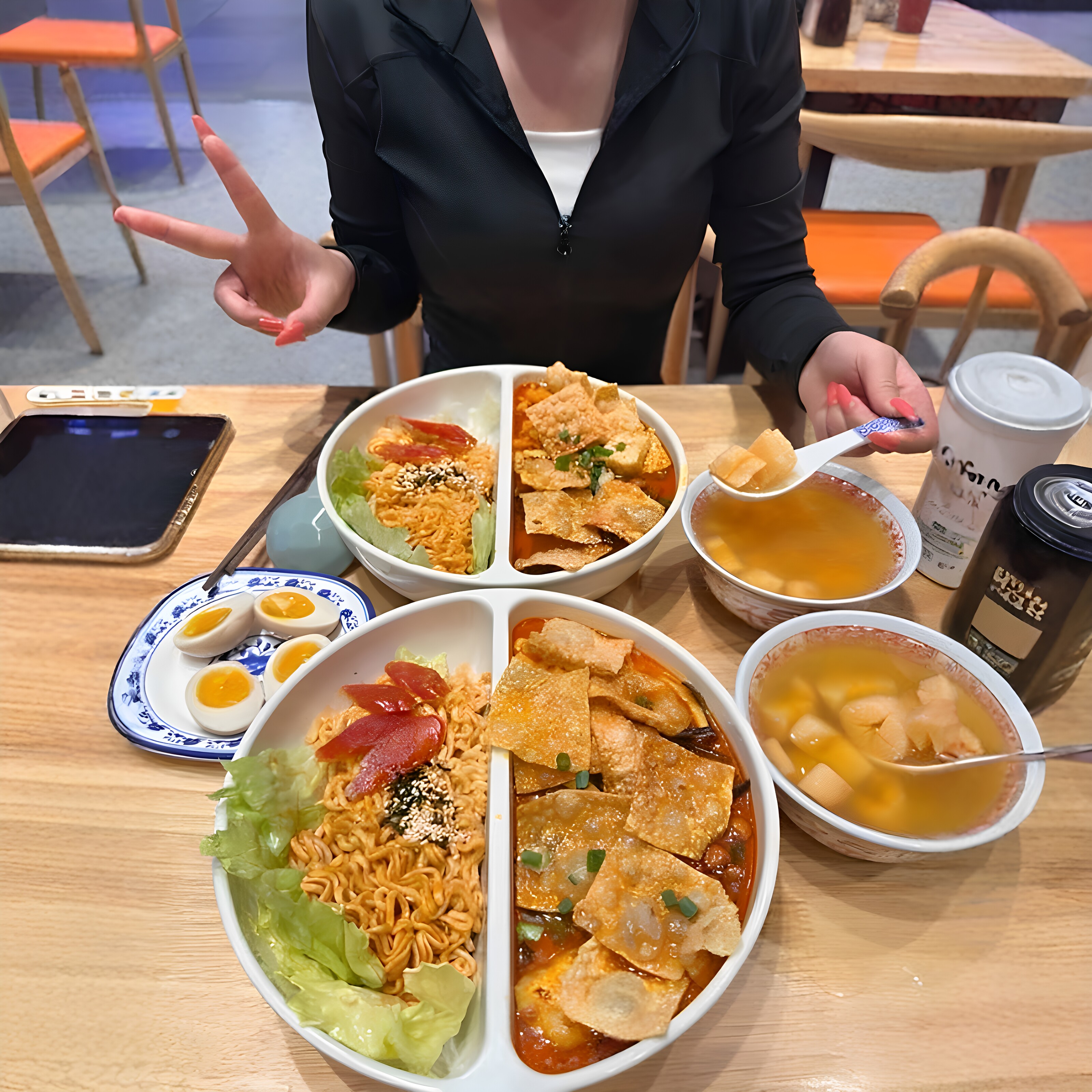 【幸福是一碗螺蛳粉】双拼火鸡面专用密胺鸳鸯碗商用圆形分格汤碗