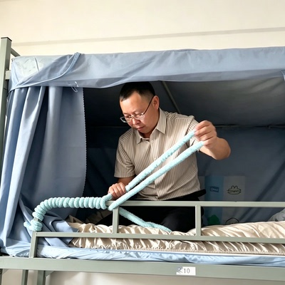 宿舍楼梯栏杆毛绒包边条防冻防滑