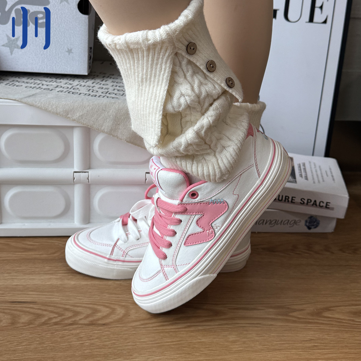 顽刻官方白粉拼色小樱桃学生校园风W系列休闲低帮男女国潮滑板鞋